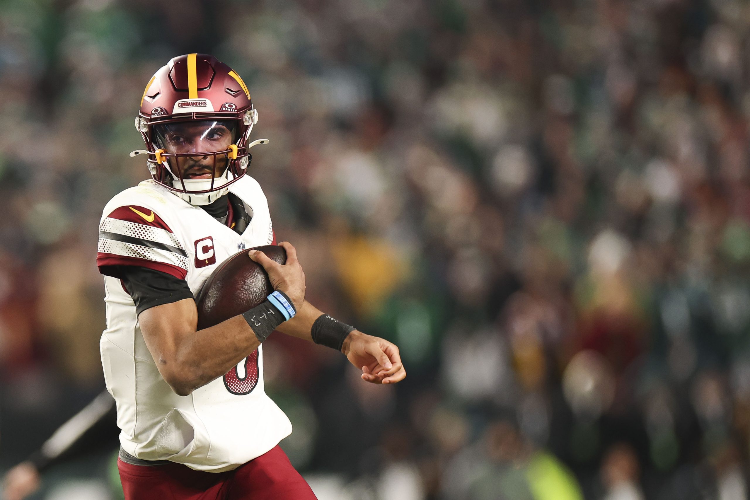 Commanders QB Jayden Daniels Predicted to Receive Major Accolade