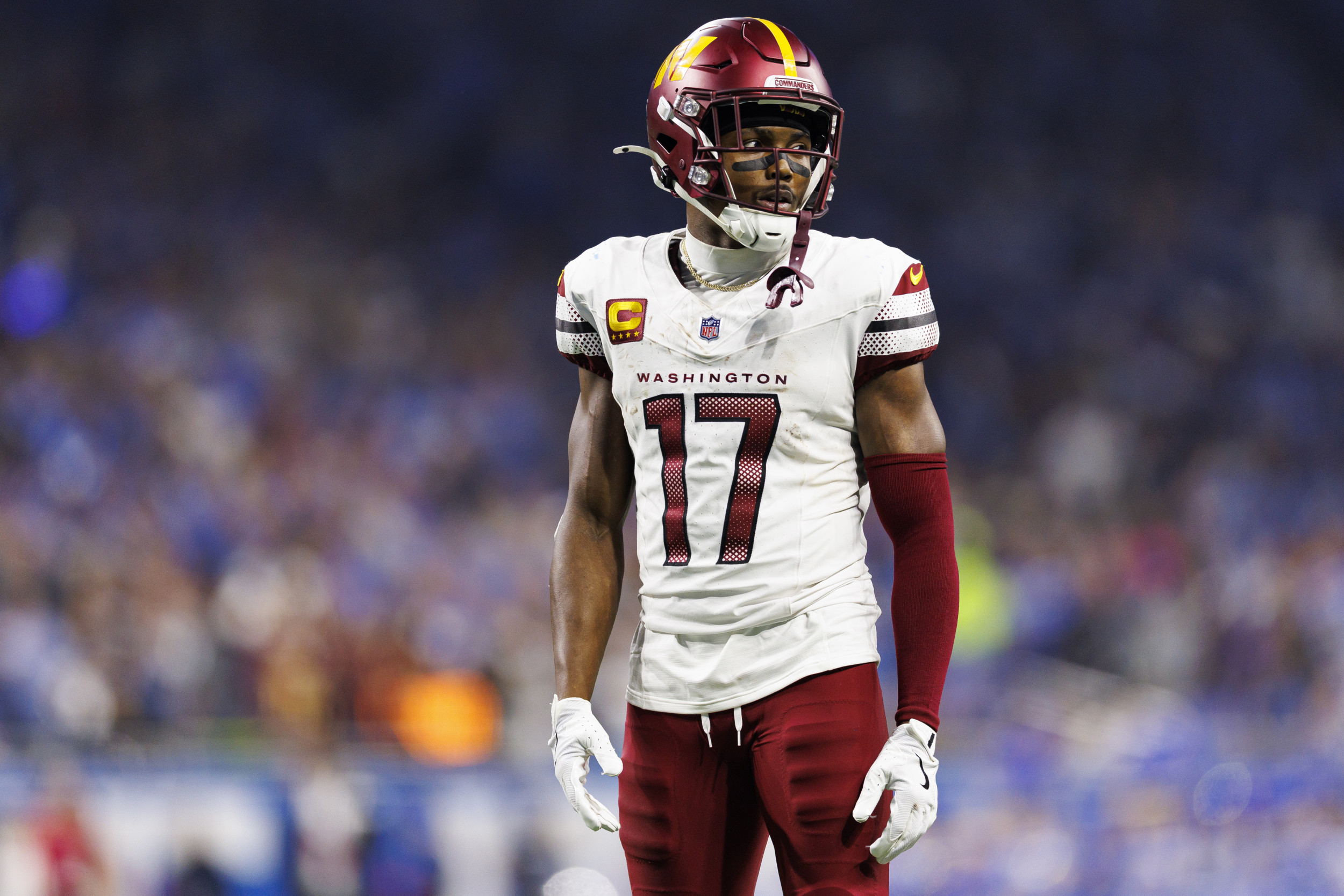 NFL Coach Backs Terry McLaurin Amid Standoff With Commanders