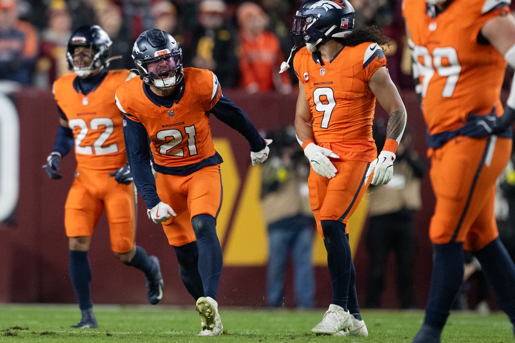 Broncos 4 downs: Yo, Denver haters, nothing lucky about cancer survivor Alex Singleton helping seal Denver’s 9th straight win